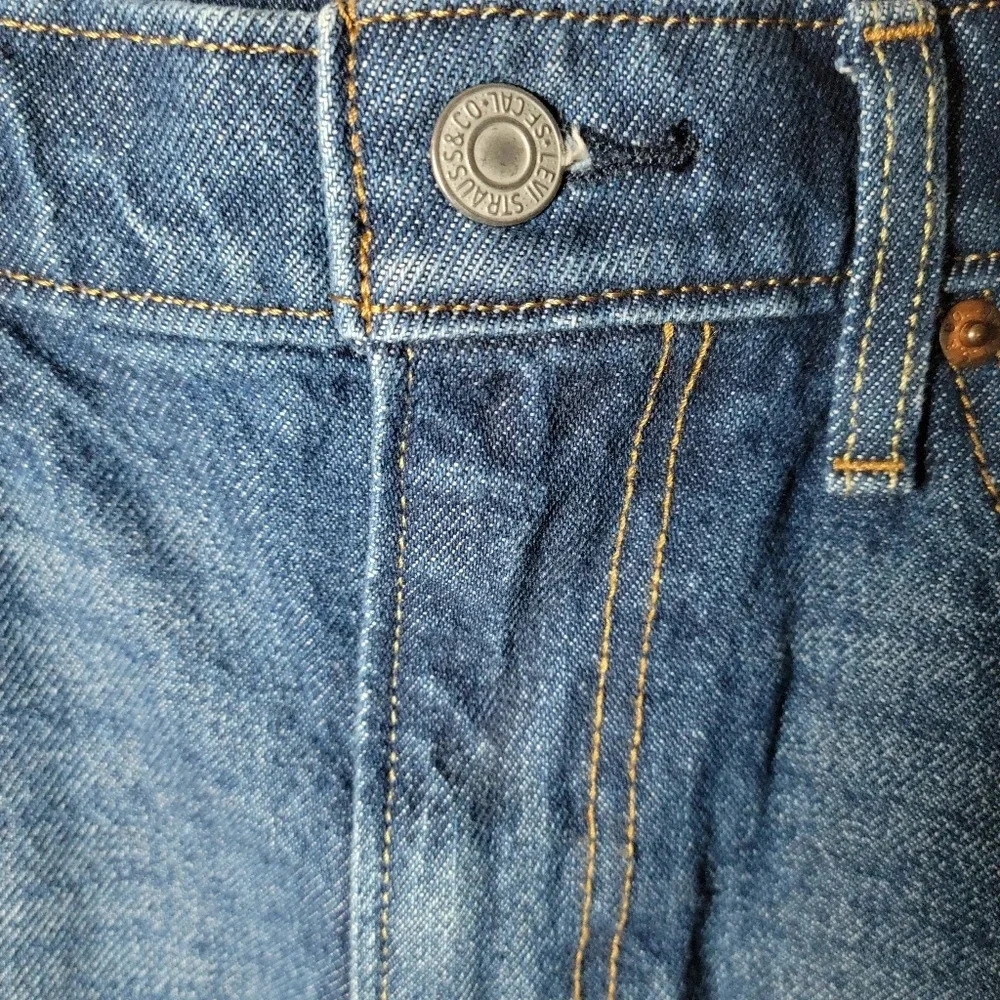 Levi's Asymmetrical Denim Skirt | Fall Denim Skirt | Levi's Skirt | Size… - Picture 3 of 8